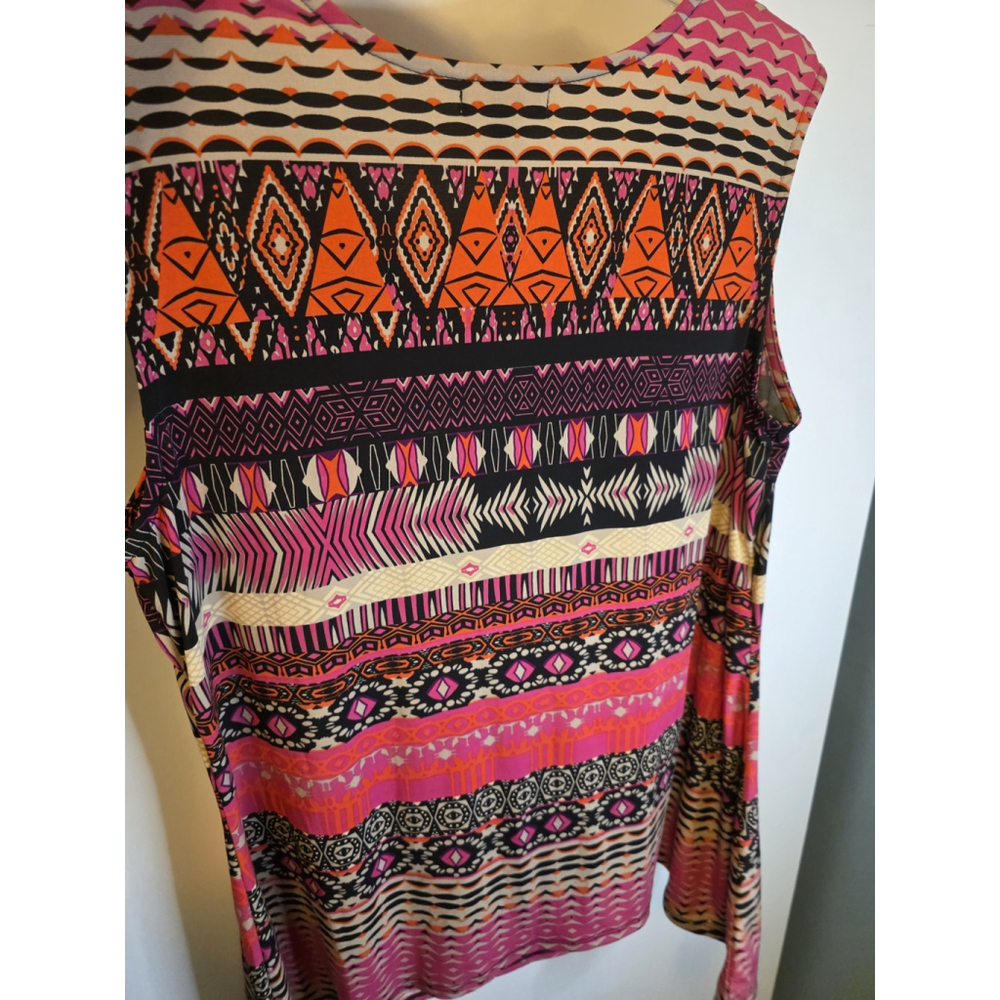 Cato Women's Tribal Polyester Round Neck Sleeveless Casual Top Blouse Size XL - Picture 7 of 10
